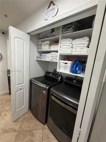 8814 W Flagler Street Miami FL 33174