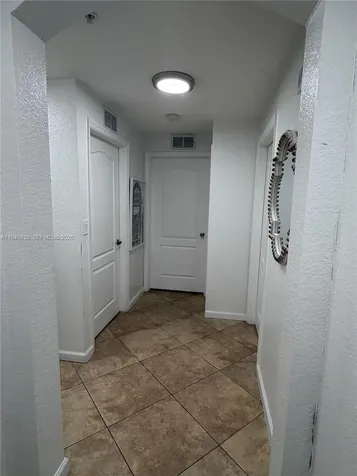 8814 W Flagler Street Miami FL 33174