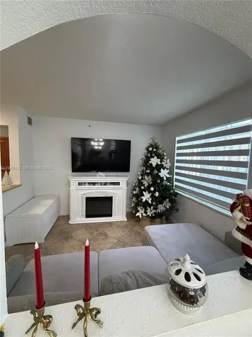 8814 W Flagler Street Miami FL 33174