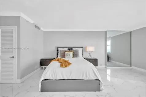 2501 S Ocean Drive Hollywood FL 33019