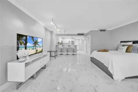 2501 S Ocean Drive Hollywood FL 33019