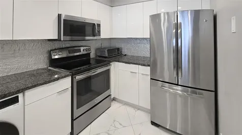 2501 S Ocean Drive Hollywood FL 33019