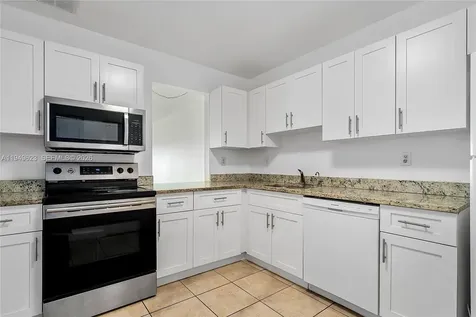 2500 SW 81st Avenue Davie FL 33324