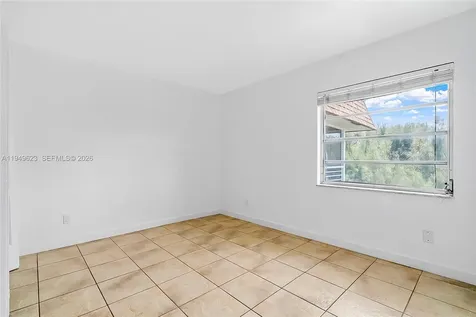 2500 SW 81st Avenue Davie FL 33324