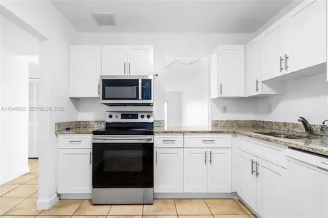 2500 SW 81st Avenue Davie FL 33324