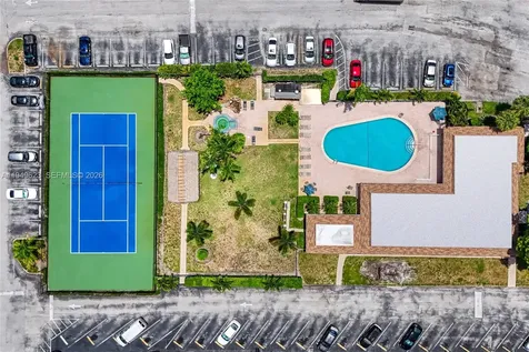 2500 SW 81st Avenue Davie FL 33324