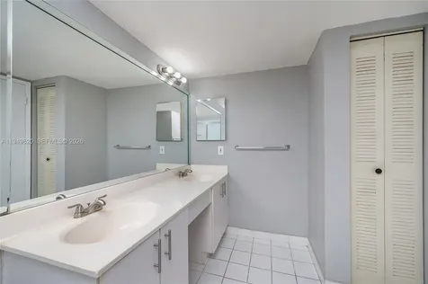 3300 NE 191st Street Aventura FL 33180