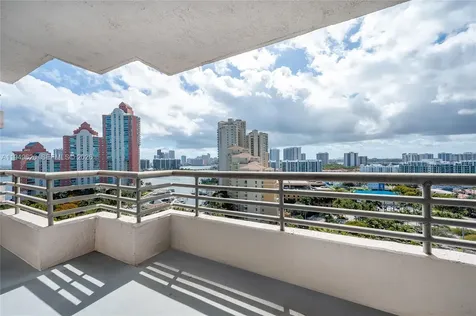 3300 NE 191st Street Aventura FL 33180