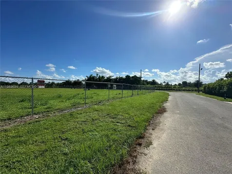 19690 SW 206th Street Miami FL 33187