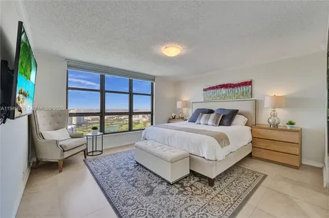 3500 Mystic Pointe Drive Aventura FL 33180