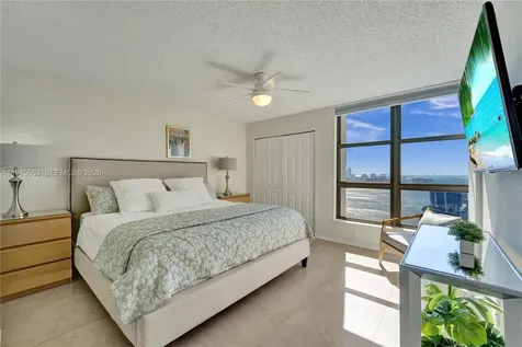 3500 Mystic Pointe Drive Aventura FL 33180