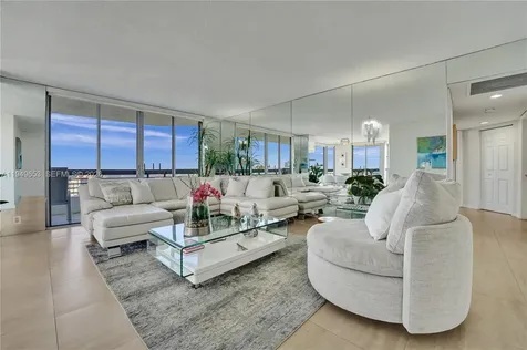 3500 Mystic Pointe Drive Aventura FL 33180