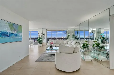 3500 Mystic Pointe Drive Aventura FL 33180
