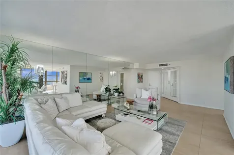 3500 Mystic Pointe Drive Aventura FL 33180