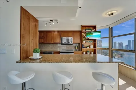 3500 Mystic Pointe Drive Aventura FL 33180