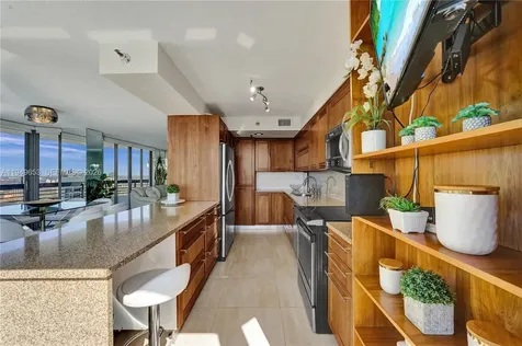 3500 Mystic Pointe Drive Aventura FL 33180