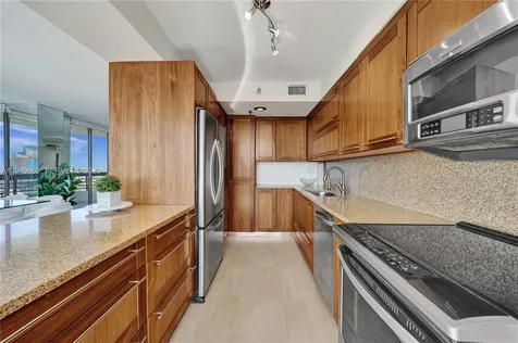 3500 Mystic Pointe Drive Aventura FL 33180