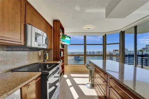 3500 Mystic Pointe Drive Aventura FL 33180
