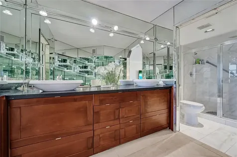 3500 Mystic Pointe Drive Aventura FL 33180