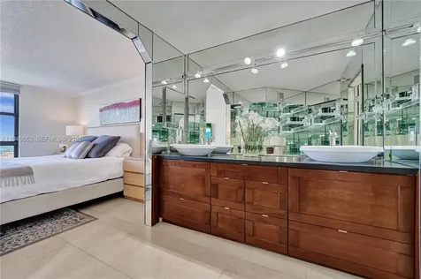 3500 Mystic Pointe Drive Aventura FL 33180