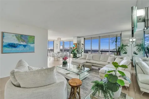 3500 Mystic Pointe Drive Aventura FL 33180