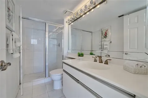 3500 Mystic Pointe Drive Aventura FL 33180