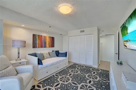 3500 Mystic Pointe Drive Aventura FL 33180