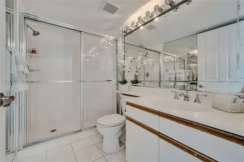 3500 Mystic Pointe Drive Aventura FL 33180