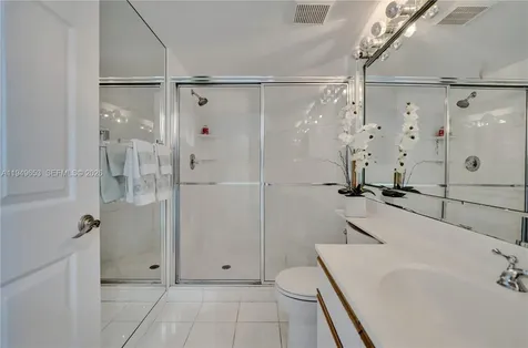 3500 Mystic Pointe Drive Aventura FL 33180