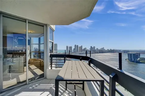 3500 Mystic Pointe Drive Aventura FL 33180