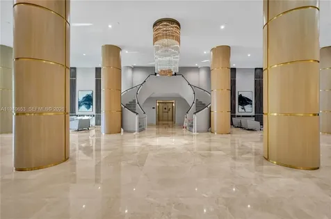 3500 Mystic Pointe Drive Aventura FL 33180