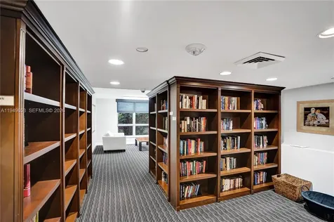 3500 Mystic Pointe Drive Aventura FL 33180