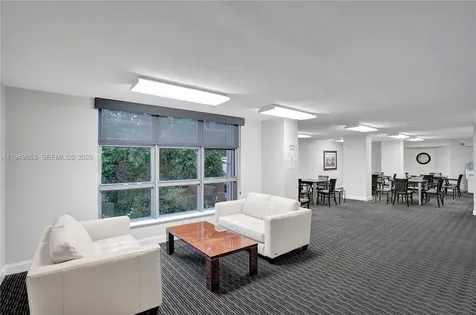 3500 Mystic Pointe Drive Aventura FL 33180