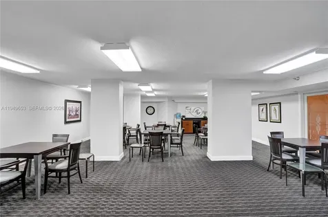3500 Mystic Pointe Drive Aventura FL 33180