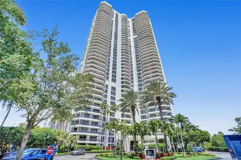 3500 Mystic Pointe Drive Aventura FL 33180