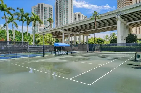 3500 Mystic Pointe Drive Aventura FL 33180
