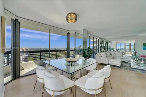 3500 Mystic Pointe Drive Aventura FL 33180