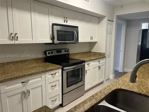 160 SW 117th Terrace Pembroke Pines FL 33025