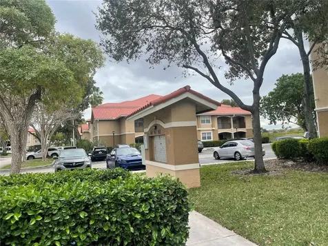 160 SW 117th Terrace Pembroke Pines FL 33025