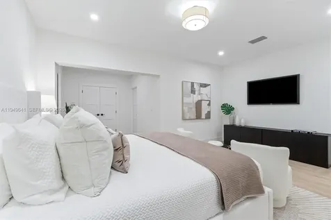 420 NE 55th Terrace Miami FL 33137