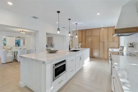 420 NE 55th Terrace Miami FL 33137