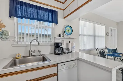 4520 El Mar Lauderdale By The Sea FL 33308