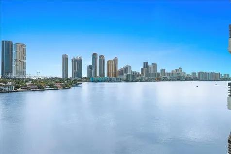 3600 Mystic Pointe Drive Aventura FL 33180
