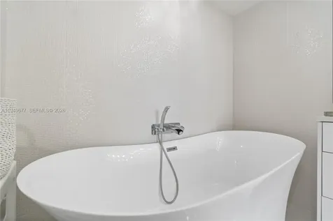 3600 Mystic Pointe Drive Aventura FL 33180