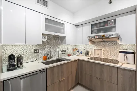 3600 Mystic Pointe Drive Aventura FL 33180