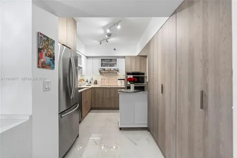 3600 Mystic Pointe Drive Aventura FL 33180