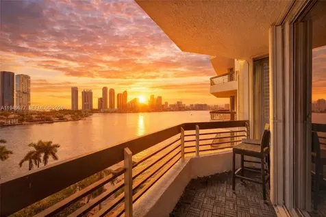 3600 Mystic Pointe Drive Aventura FL 33180