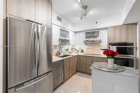 3600 Mystic Pointe Drive Aventura FL 33180