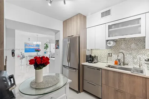 3600 Mystic Pointe Drive Aventura FL 33180