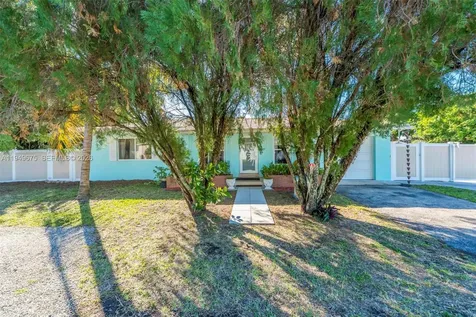 2320 Funston Street Hollywood FL 33020